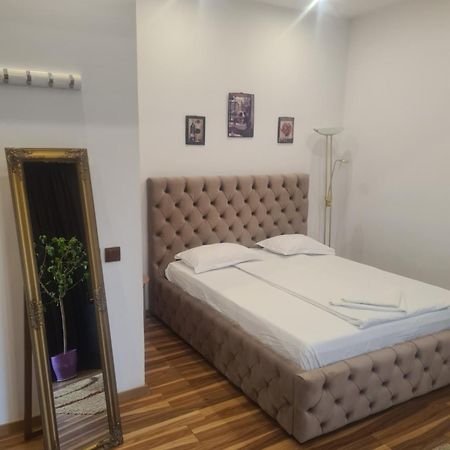 Pensiunea Corina Boutique Craiova Exterior photo